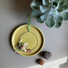 Load image into Gallery viewer, Wren Wreath