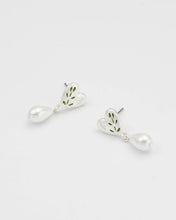 Load image into Gallery viewer, Niva Mistletoe Pear Earrings in Silver