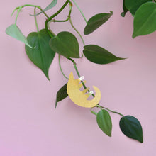 Load image into Gallery viewer, Plant Animal Pangolin