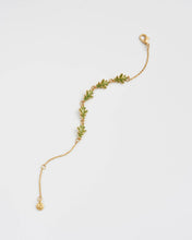 Load image into Gallery viewer, Oak Leaf Gold Bracelet