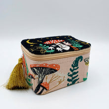 Load image into Gallery viewer, Forage Black Trinket Box