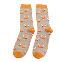 Load image into Gallery viewer, Mr Heron Men's Bamboo Socks Highland Cows Khaki