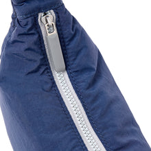 Load image into Gallery viewer, Farringdon Half Moon Bag in Deep Cobalt