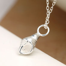 Load image into Gallery viewer, Conch shell sterling silver necklace
