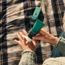 Load image into Gallery viewer, Sea Kelp Hand Cream 75ml Tube in Carton