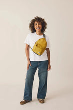 Load image into Gallery viewer, Willesden Sling Bag in Airforce