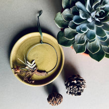 Load image into Gallery viewer, Hare Wreath