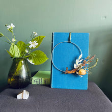 Load image into Gallery viewer, Hare Wreath