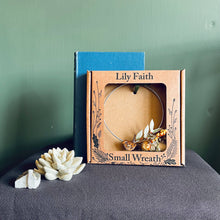 Load image into Gallery viewer, Wren Wreath