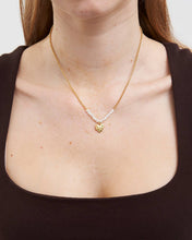 Load image into Gallery viewer, Niva Mistletoe Heart Pearl Necklace