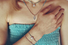 Load image into Gallery viewer, Lieu Turquoise Healing Hand silver Necklace