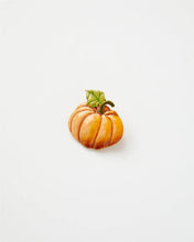 Load image into Gallery viewer, Enamel Pumpkin brooch

