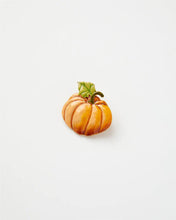 Load image into Gallery viewer, Enamel Pumpkin brooch