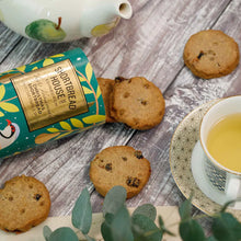 Load image into Gallery viewer, 200g Partridge Shortbread drum with Festive Fruits and Spices