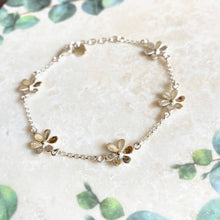 Load image into Gallery viewer, Daisy Chain Bracelet