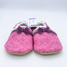 Load image into Gallery viewer, Harris Tweed Baby Shoes - plain pink