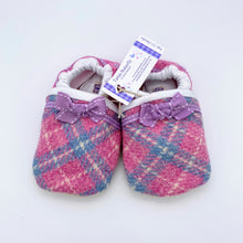 Load image into Gallery viewer, Harris Tweed Baby Shoes - pale pink check