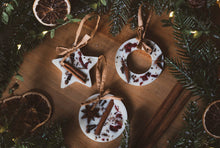 Load image into Gallery viewer, Star Shaped Cranberry Orange and Cinnamon Scented Wax Christmas Tree Decorations
