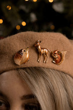 Load image into Gallery viewer, Enamel Hedgehog brooch