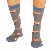 Load image into Gallery viewer, Mr Heron foxes mens socks charcoal
