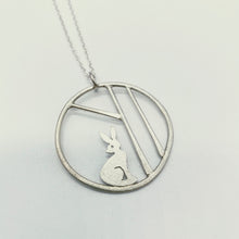 Load image into Gallery viewer, Hare Circle Necklace