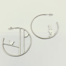 Load image into Gallery viewer, Hare Statement Hoop Earrings