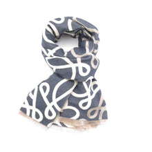 Load image into Gallery viewer, Loops scarf in navy
