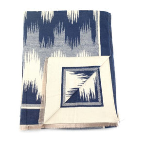 Waves scarf in navy