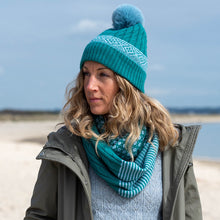 Load image into Gallery viewer, Teal Cable Knit and Fair Isle Hat
