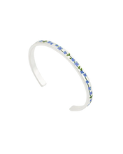 Load image into Gallery viewer, Forget Me Not Silver Patterned Bangle
