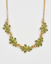 Load image into Gallery viewer, Oak Leaf Gold Choker Necklace

