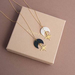 Celestial Star Gold Necklace: Pearly White