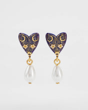 Load image into Gallery viewer, Jasmine Moon Butterfly Pearl Earrings
