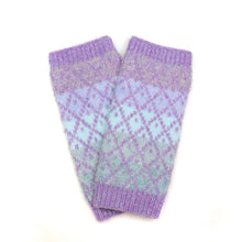 Load image into Gallery viewer, Lilac Wrist Warmers
