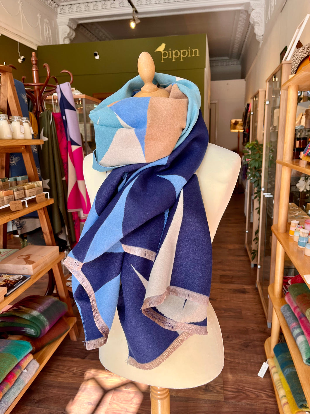 Clover Scarf in Blue