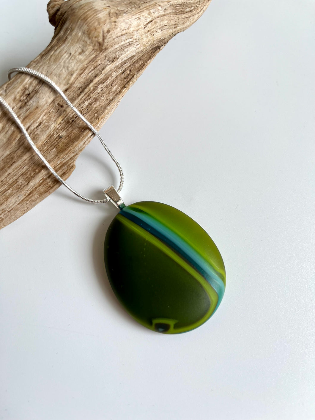 Glass pebble style pendant on necklace chain #180