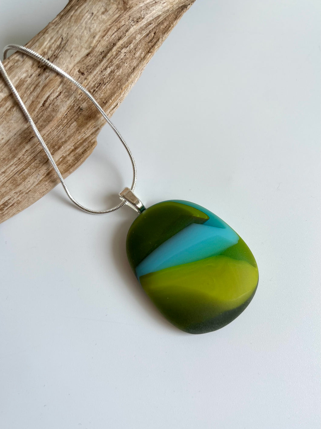 Glass pebble style pendant on necklace chain #176