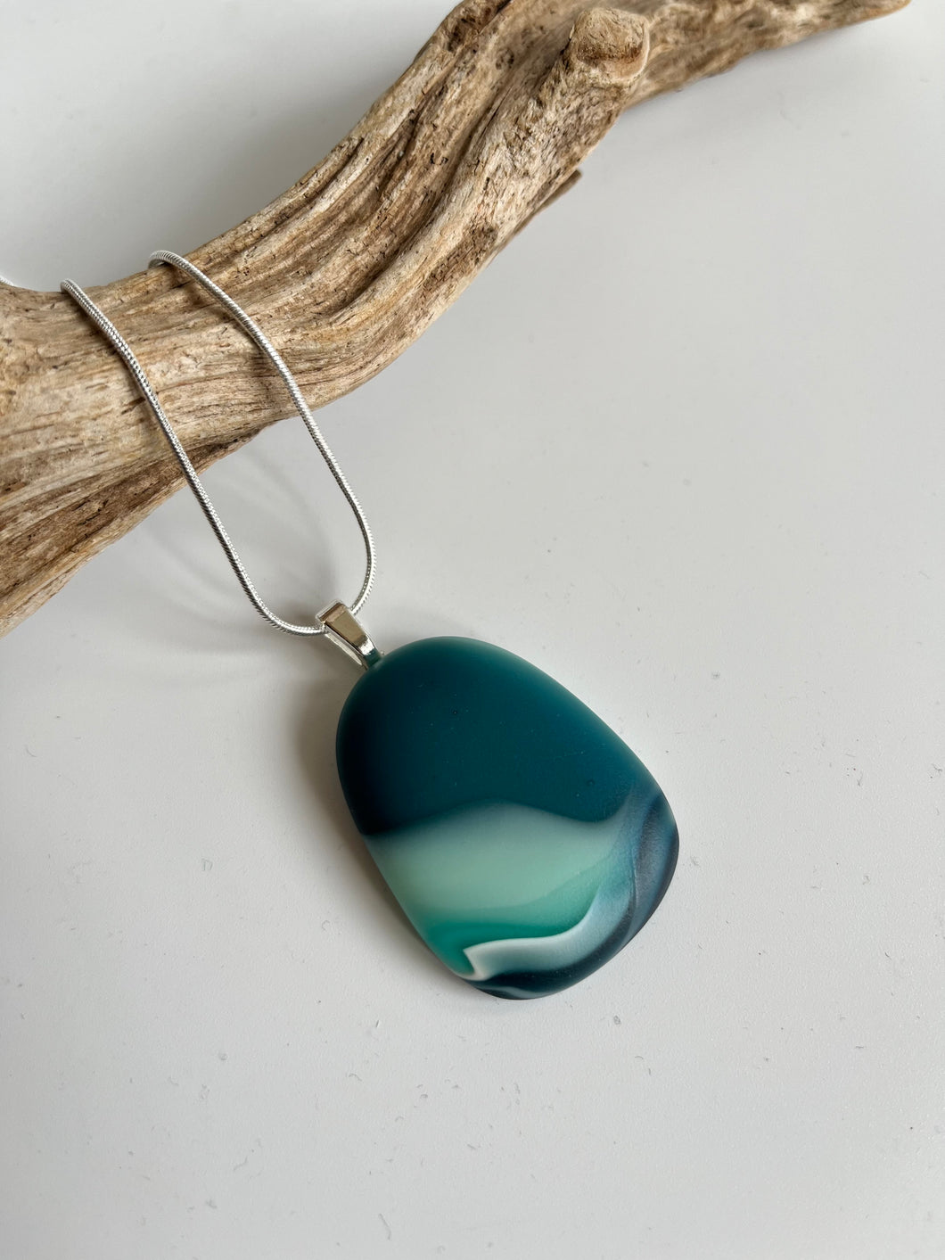 Glass pebble style pendant on necklace chain #168