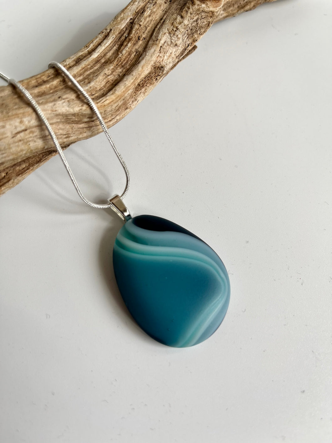 Glass pebble style pendant on necklace chain #167