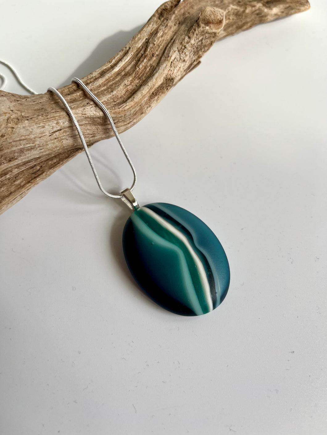 Glass pebble style pendant on necklace chain #172