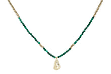 Load image into Gallery viewer, Umino Malachite Charm Gold Necklace
