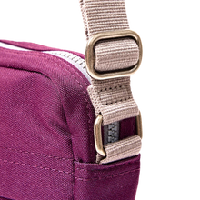 Load image into Gallery viewer, Bond Pocket Crossbody Bag in Cherry Lacquer
