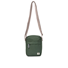Load image into Gallery viewer, Bond Pocket Crossbody Bag in Thunderstorm
