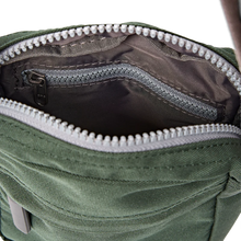 Load image into Gallery viewer, Bond Pocket Crossbody Bag in Thunderstorm
