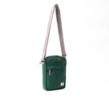 Load image into Gallery viewer, Bond Pocket Crossbody Bag in Forest
