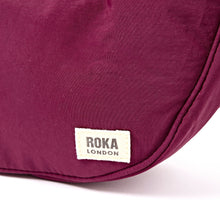 Load image into Gallery viewer, Farringdon Half Moon Bag in Merlot Taslon
