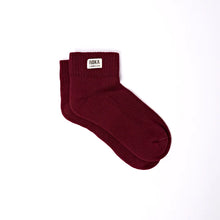 Load image into Gallery viewer, Wembley Ankle Socks for Women in Plum
