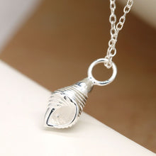 Load image into Gallery viewer, Conch shell sterling silver necklace
