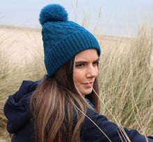 Load image into Gallery viewer, Teal Cable Knit Hat
