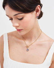 Load image into Gallery viewer, Pansy Pearl Gold Toggle Necklace
